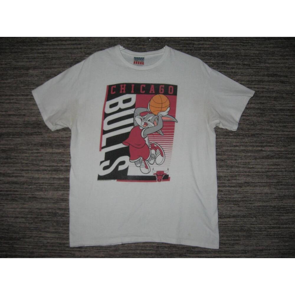 Junk Food T Shirt  L Bug Bunny X Chicago Bulls